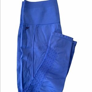 NWT Fabletics Small High Waisted 7/8 legging